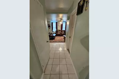 10112 Beekman Place Drive, Houston, TX 77043 - Photo 13