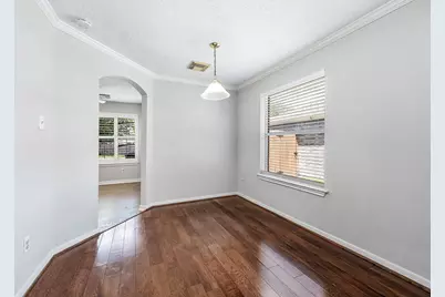 5922 James Place, Houston, TX 77085 - Photo 9