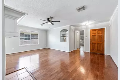 5922 James Place, Houston, TX 77085 - Photo 7