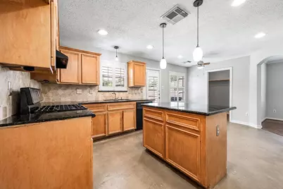 5922 James Place, Houston, TX 77085 - Photo 15