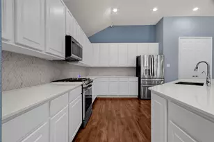 13235 Westmont Heights Ln, Houston, TX 77044 - Photo 15