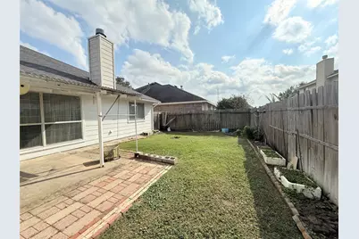 8514 Spotslyvania Lane, Houston, TX 77083 - Photo 31