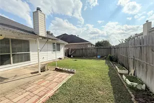 8514 Spotslyvania Ln, Houston, TX 77083 - Photo 31