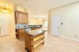 8514 Spotslyvania Ln, Houston, TX 77083 - Photo 9