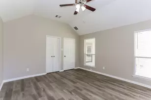 13606 Caney Springs Ln, Houston, TX 77044 - Photo 9
