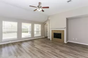 13606 Caney Springs Ln, Houston, TX 77044 - Photo 3