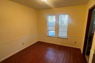 10031 Briar Rose Dr, Houston, TX 77042 - Photo 11