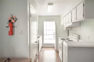6200 Ranchester Dr, Houston, TX 77036 - Photo 11