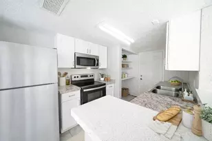 8100 Leonora St, Houston, TX 77061 - Photo 3