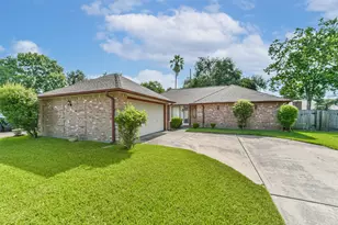 3218 Cherry Creek Dr, Missouri City, TX 77459 - Photo 1