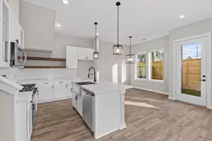 5925 Wheatley Ln, Houston, TX 77091 - Photo 13