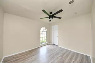 5322 Bulen Ave, Friendswood, TX 77546 - Photo 25