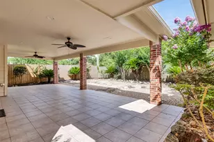 111 Water Oak Dr, League City, TX 77573 - Photo 21