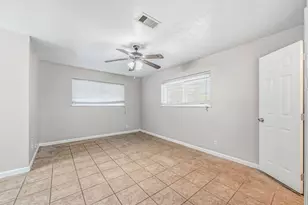 1318 55th St, Galveston, TX 77551 - Photo 23