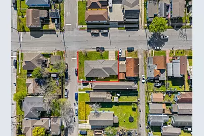 1318 55th Street, Galveston, TX 77551 - Photo 7