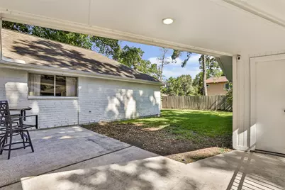 2703 Silver Falls Drive, Houston, TX 77339 - Photo 5