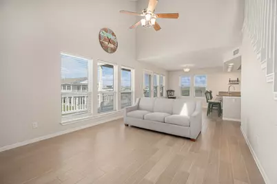 4207 Reeves Drive, Galveston, TX 77554 - Photo 7