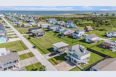 4207 Reeves Drive, Galveston, TX 77554 - Photo 23