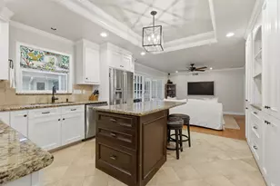 6236 Locke Ln, Houston, TX 77057 - Photo 11