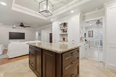 6236 Locke Lane, Houston, TX 77057 - Photo 9