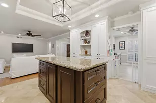 6236 Locke Ln, Houston, TX 77057 - Photo 9