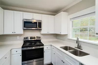 3711 Eagle Street, Houston, TX 77004 - Photo 9