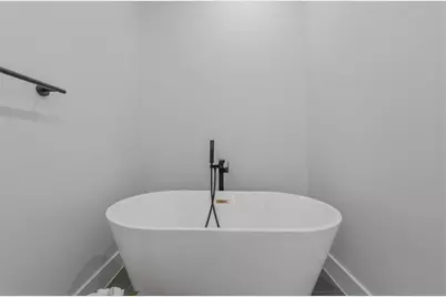 892 Paul Quinn St, Houston, TX 77091 - Photo 11