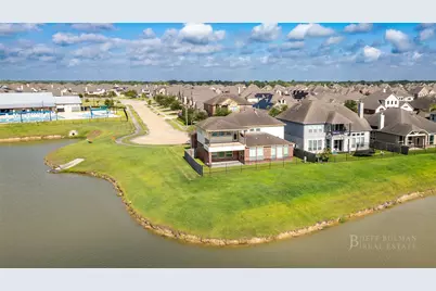414 W Bend Drive, League City, TX 77573 - Photo 1