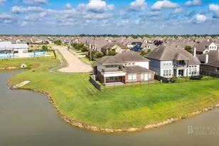 414 W Bend Dr, League City, TX 77573 - Photo 1