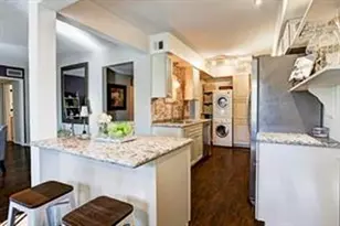 351 N Post Oak Ln, Houston, TX 77024 - Photo 3