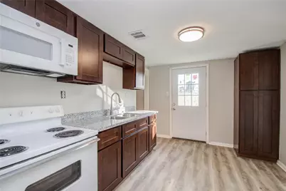 1051 W Little York Road, Houston, TX 77091 - Photo 13