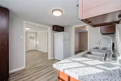 1051 W Little York Road, Houston, TX 77091 - Photo 11