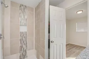 1051 W Little York Rd, Houston, TX 77091 - Photo 37