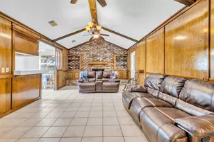2421 Maxwell Ln, Deer Park, TX 77536 - Photo 11