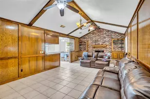 2421 Maxwell Ln, Deer Park, TX 77536 - Photo 7