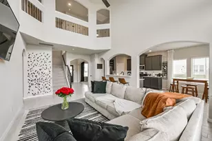 361 Selah Ct, Alvin, TX 77511 - Photo 5