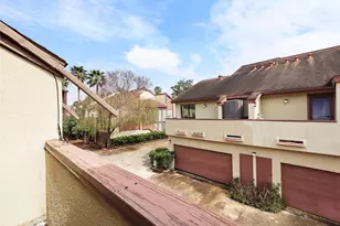 2409 Bering Dr, Houston, TX 77057 - Photo 11