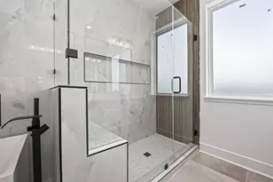 1928 Laverne St, Houston, TX 77080 - Photo 35