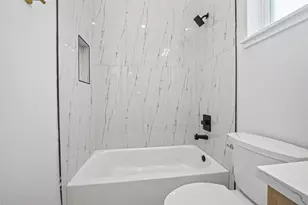 1928 Laverne St, Houston, TX 77080 - Photo 19