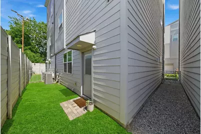 2702 Eado Grove Lane, Houston, TX 77003 - Photo 7