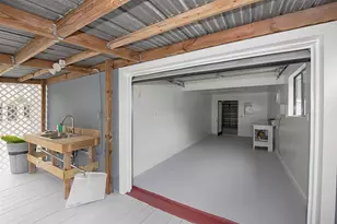 435 3rd St, Dickinson, TX 77539 - Photo 35