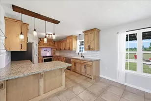 11235 Old Batson Saratoga Rd, Sour Lake, TX 77659 - Photo 13