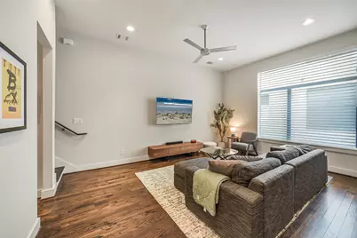 1004 California Street #203, Houston, TX 77006 - Photo 9