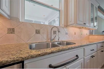 11826 Legend Manor Drive, Houston, TX 77082 - Photo 15