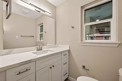 11206 Huggins Drive, Houston, TX 77035 - Photo 13