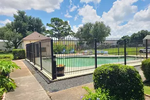 2011 Spenwick Dr, Houston, TX 77055 - Photo 29
