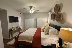 2011 Spenwick Dr, Houston, TX 77055 - Photo 19