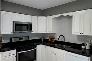 2702 N Brompton Dr, Pearland, TX 77584 - Photo 11