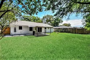 2404 Oaks Dr, Pasadena, TX 77502 - Photo 15