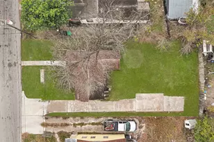 7427 Texarkana St, Houston, TX 77020 - Photo 1